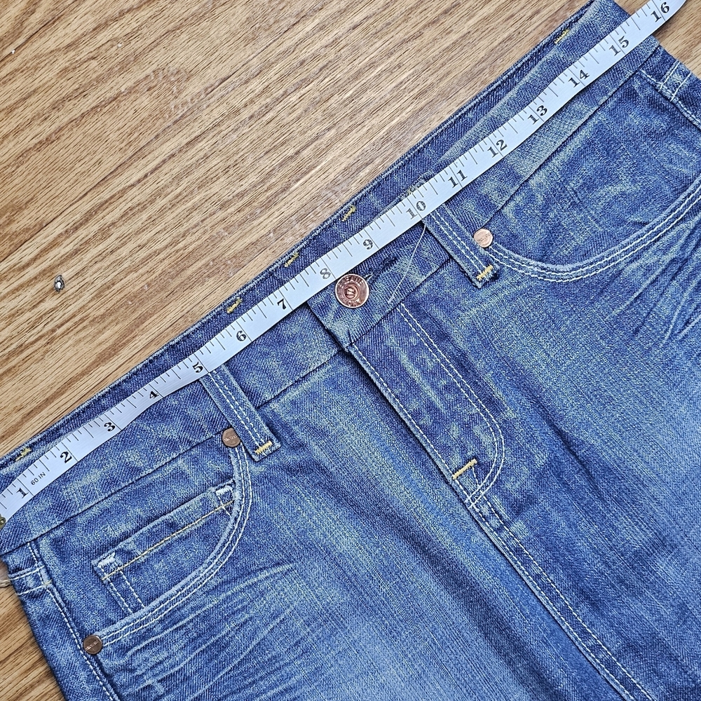 Anôname Vintage Y2K Low-Rise Stretch Denim Mini Skirt | Butterfly Embroidery - Picture 5 of 8